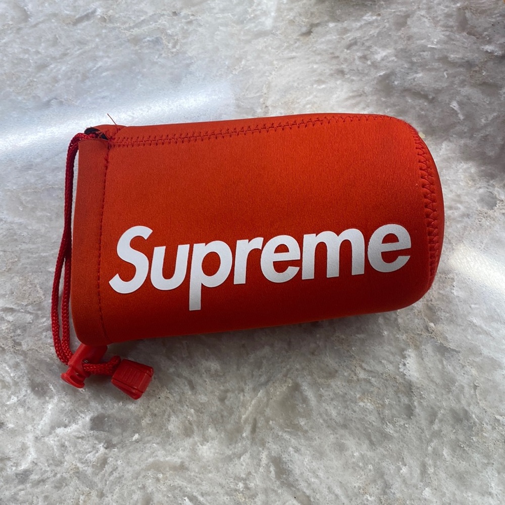Supreme Water Bottle Case